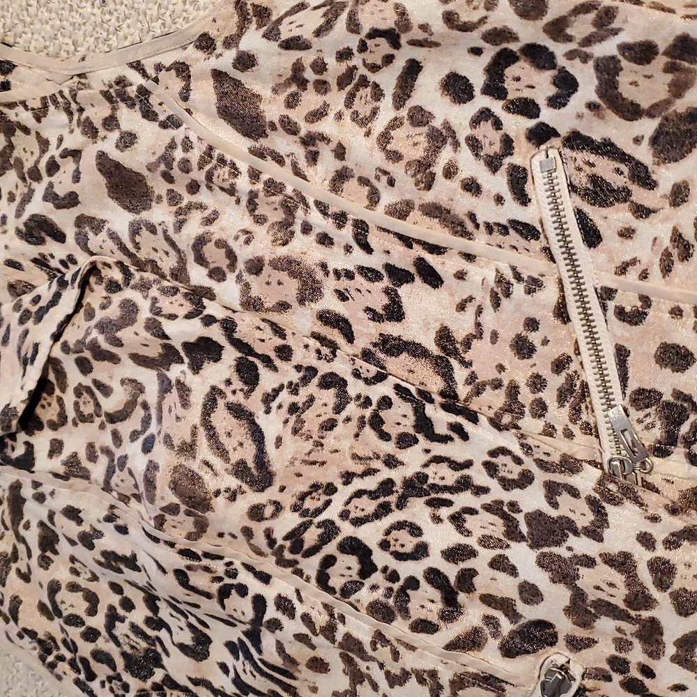 Chicos Leopard Linen Vest - Picture 12 of 13